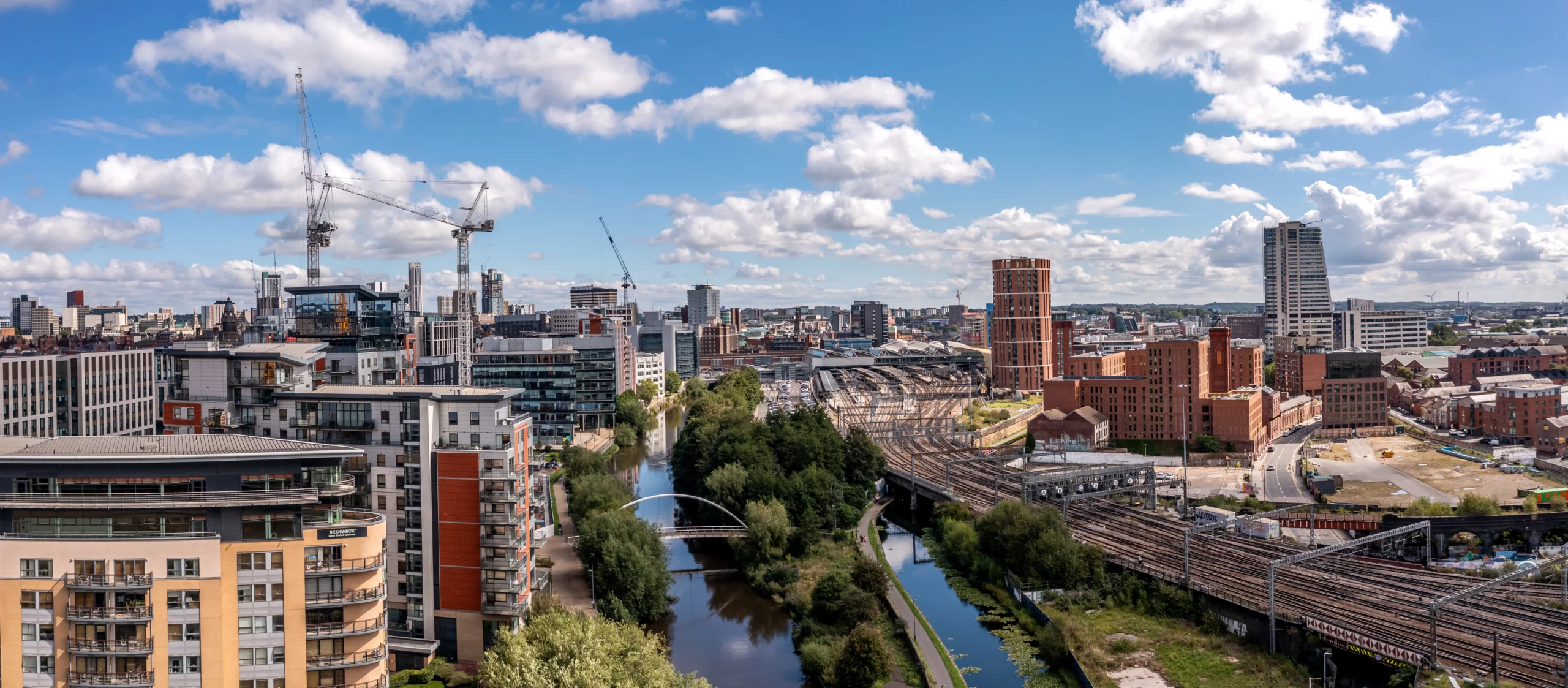 Seeking a specialized Employer of Record outside the UK?