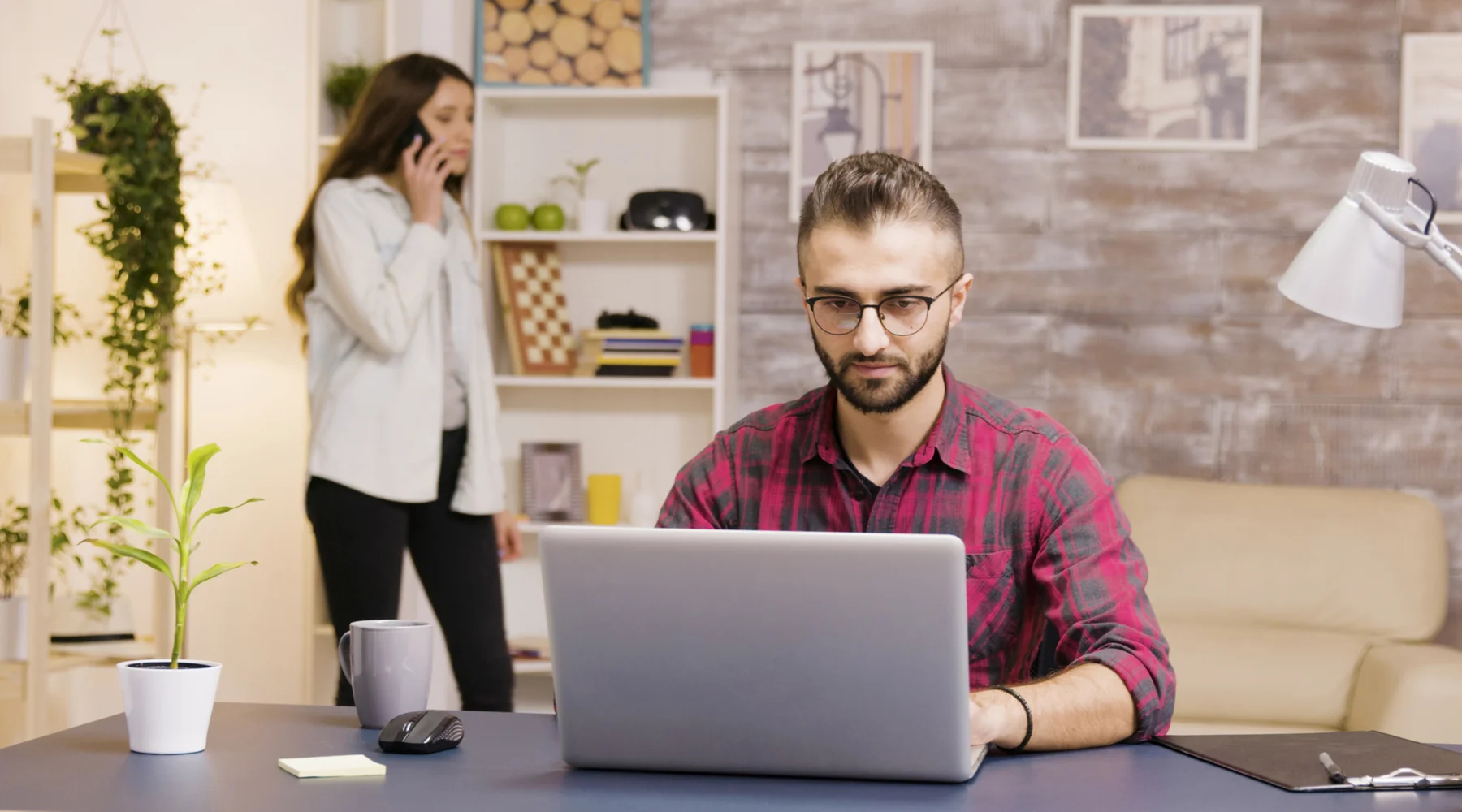 How to relocate to the UK with your partner while keeping your job